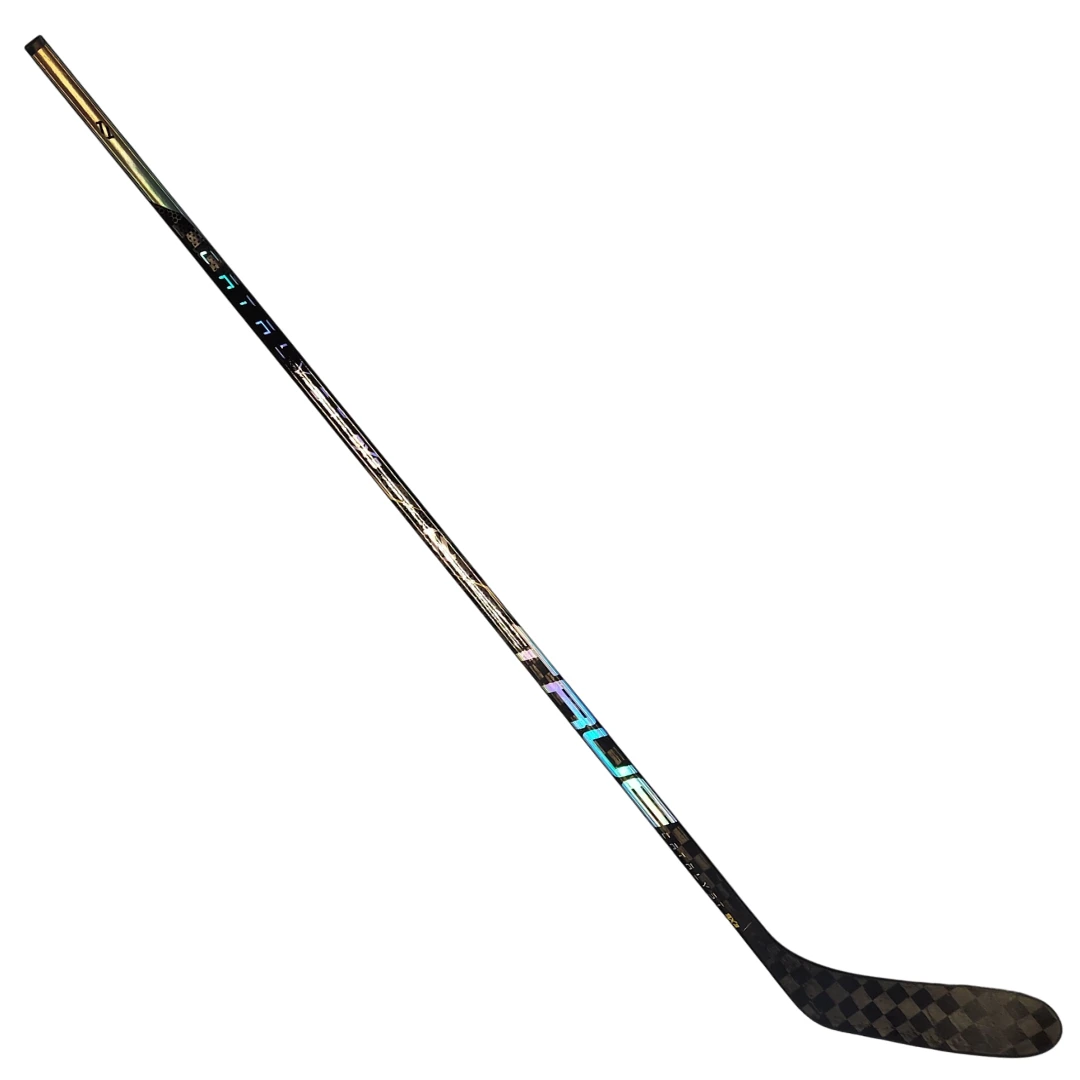 True Hockey True Catalyst 9x3 - Pro Stock Hockey Stick - Florida Panthers - Jonah Gadjovich - 62.5" 3 True Hockey True Catalyst 9x3 - Pro Stock Hockey Stick - Florida Panthers - Jonah Gadjovich - 62.5"