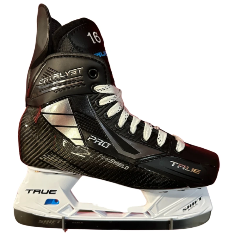 True Hockey True Catalyst Pro Stock Skates - Mitch Marner (7.5 Reg) 3 True Hockey True Catalyst Pro Stock Skates - Mitch Marner (7.5 Reg)